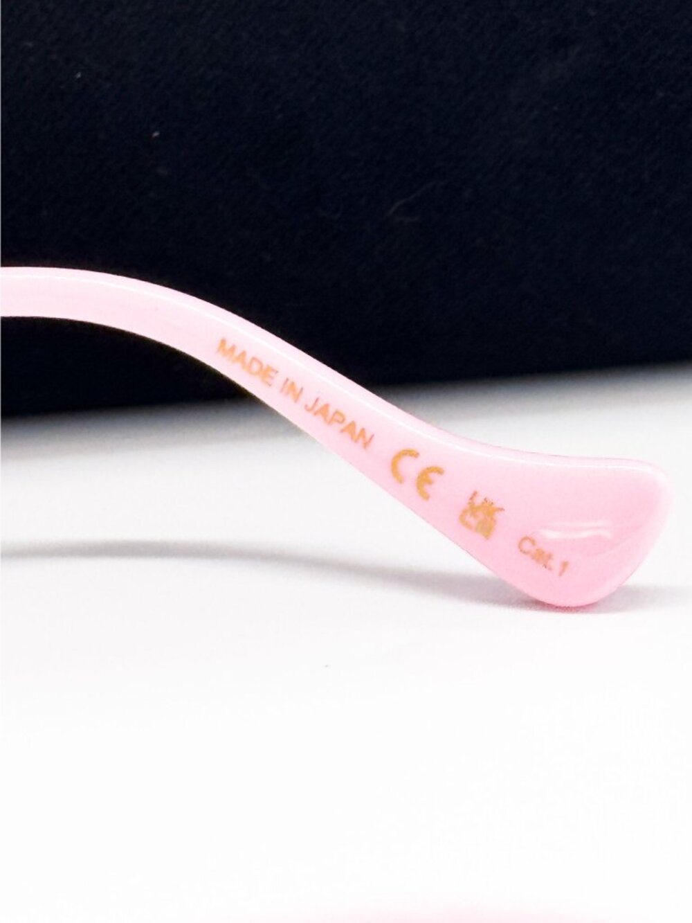NEW GUCCI SUNGLASSES GG1600S 004 GOLD/PINK WOMEN WITH CHAIN - Picture 11 of 12